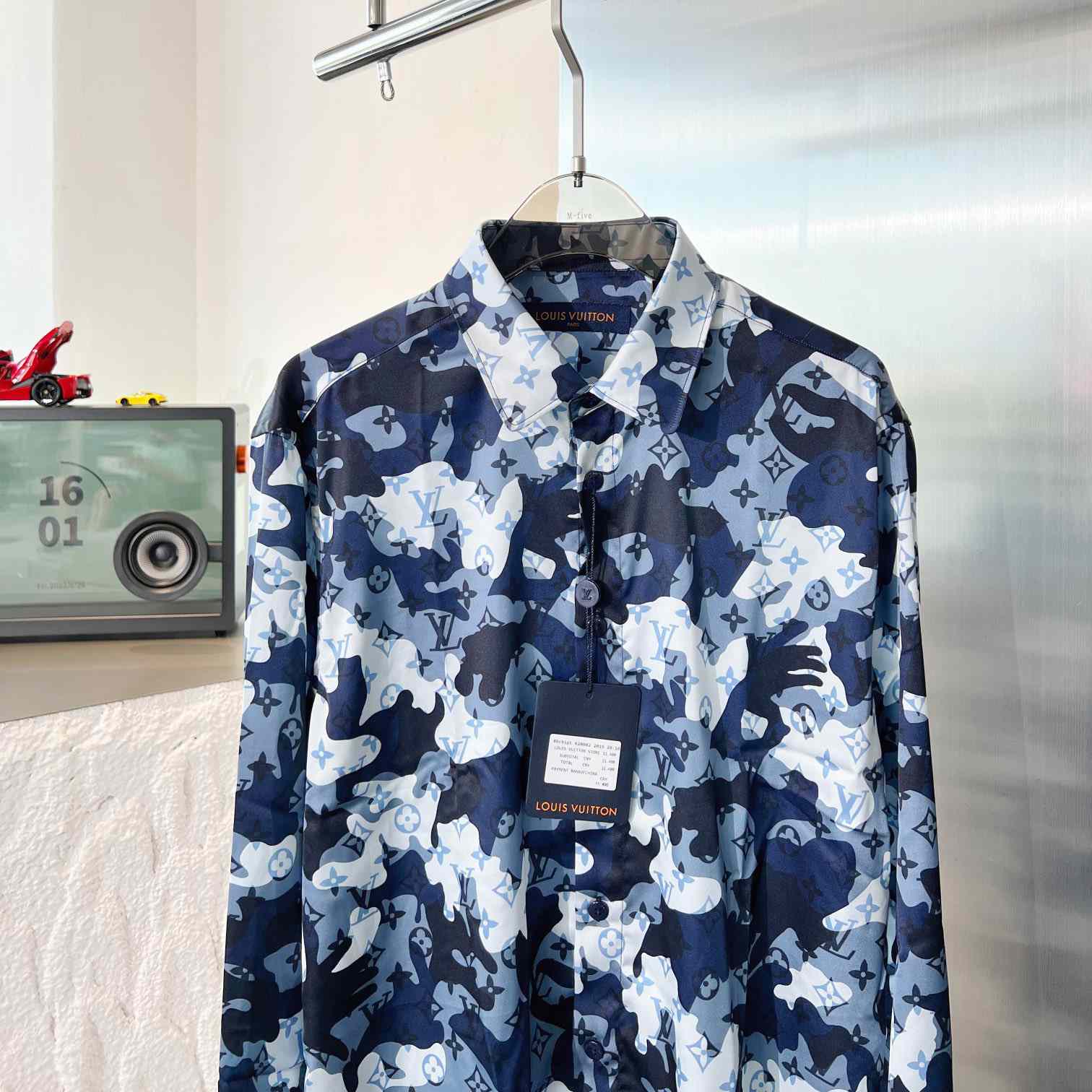 Louis Vuitton Camo Regular Silk Shirt   1A7XVH - PerfectKickZ