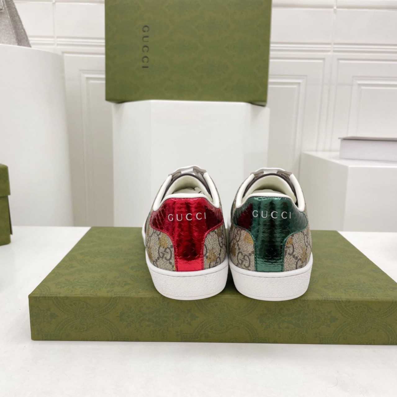 Gucci Ace GG Supreme Bees Sneaker - PerfectKickZ