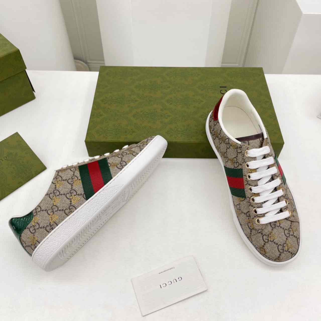 Gucci Ace GG Supreme Bees Sneaker - PerfectKickZ