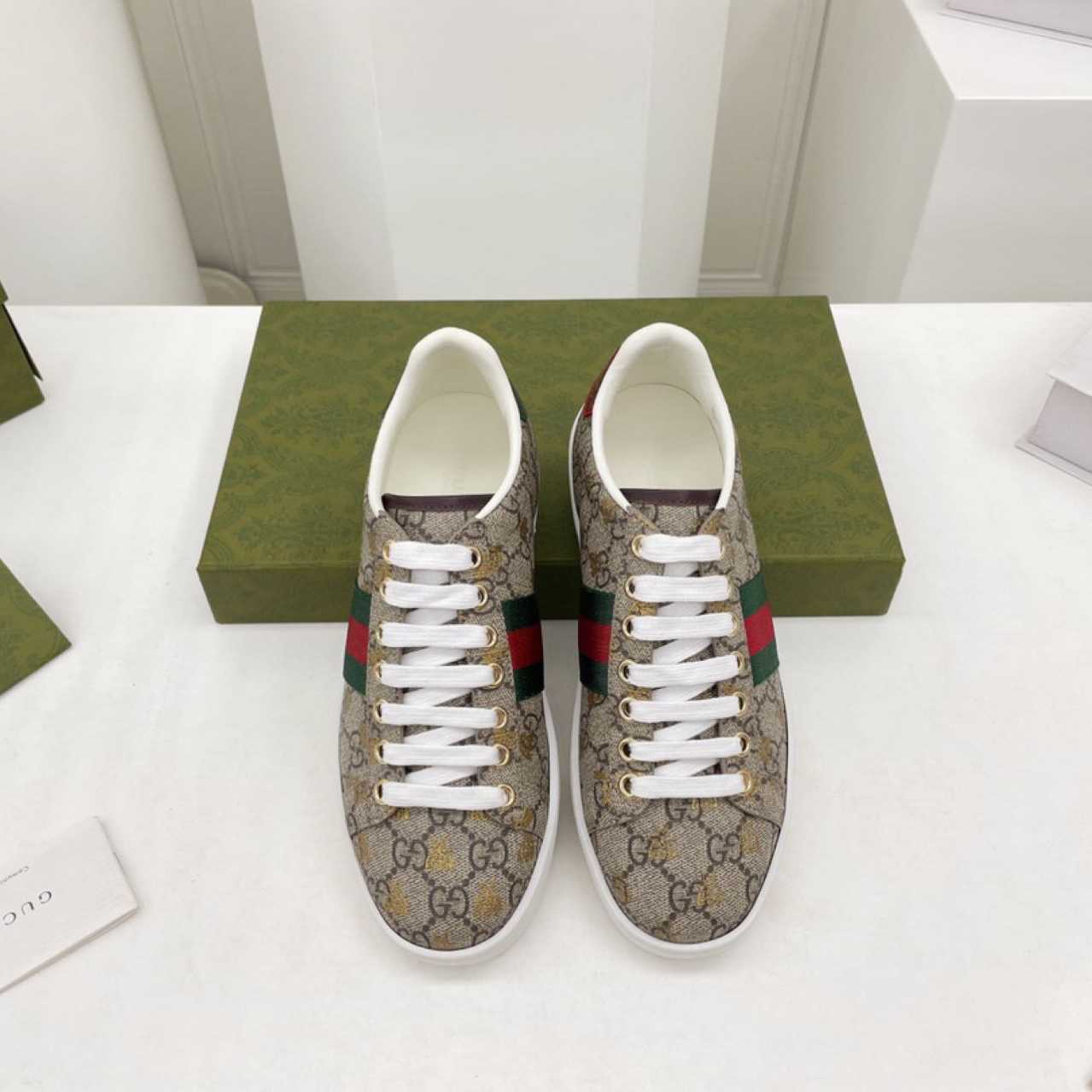 Gucci Ace GG Supreme Bees Sneaker - PerfectKickZ