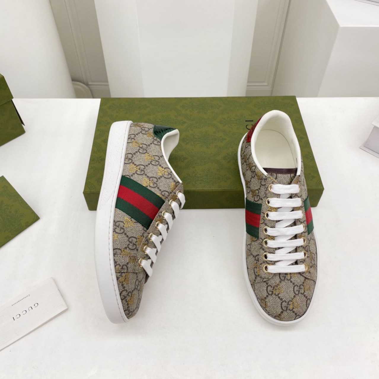 Gucci Ace GG Supreme Bees Sneaker - PerfectKickZ