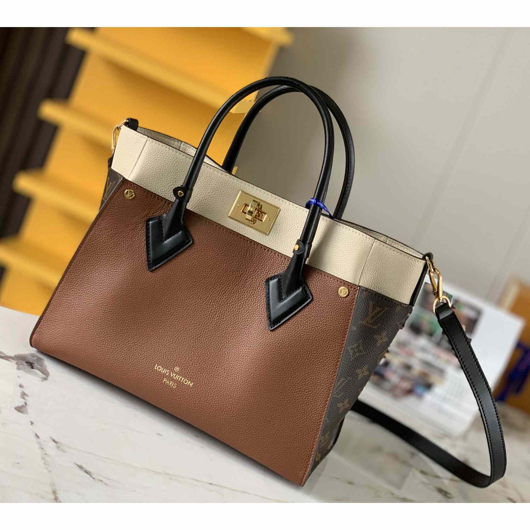 Louis Vuitton Leather Handbag(30.5-24.5-14CM)    M59645 - PerfectKickZ