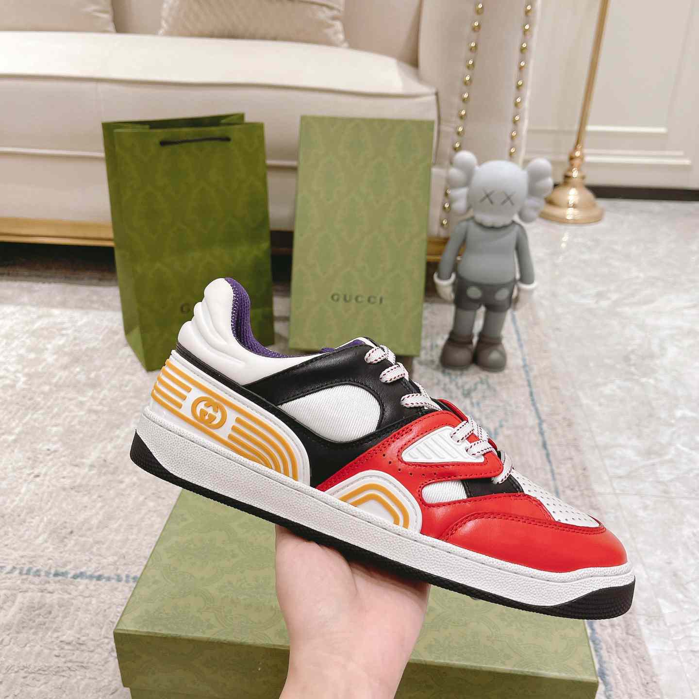 Gucci Basket Sneaker With lnterlocking G  - 