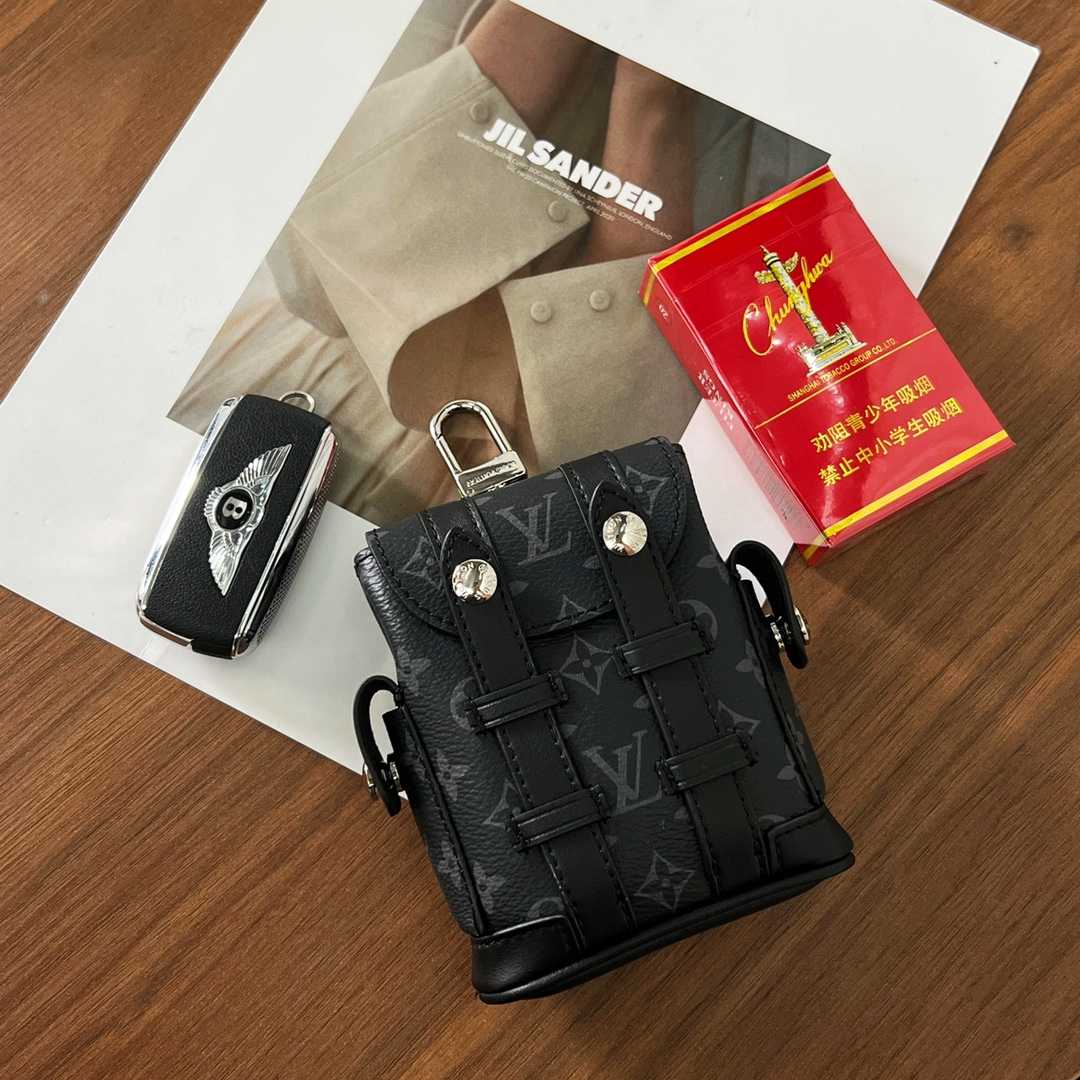 Louis Vuitton Mini Christopher Pouch  M77166 - PerfectKickZ