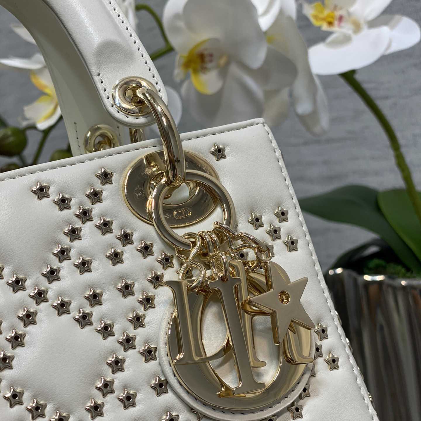 Dior Small Lady Dior Bag    20cm - PerfectKickZ