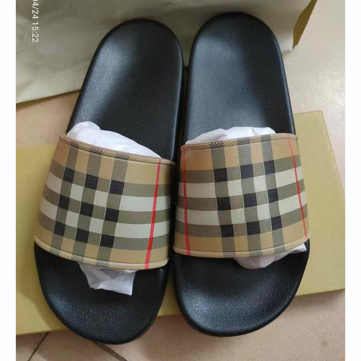 Burberry Check  Sandals - PerfectKickZ