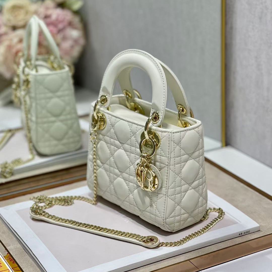 Dior Mini Lady Dior Bag    17cm - PerfectKickZ