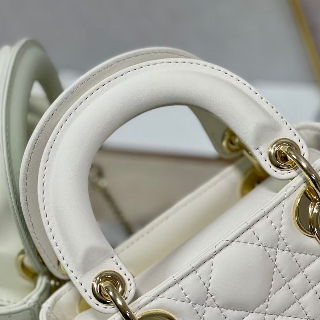 Dior Mini Lady Dior Bag    17cm - PerfectKickZ