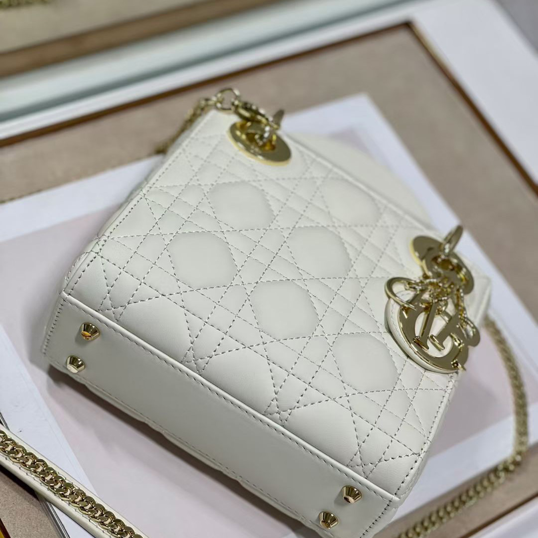 Dior Mini Lady Dior Bag    17cm - PerfectKickZ