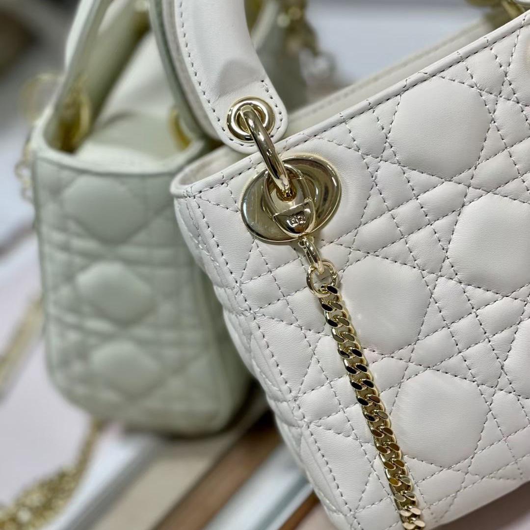Dior Mini Lady Dior Bag    17cm - PerfectKickZ