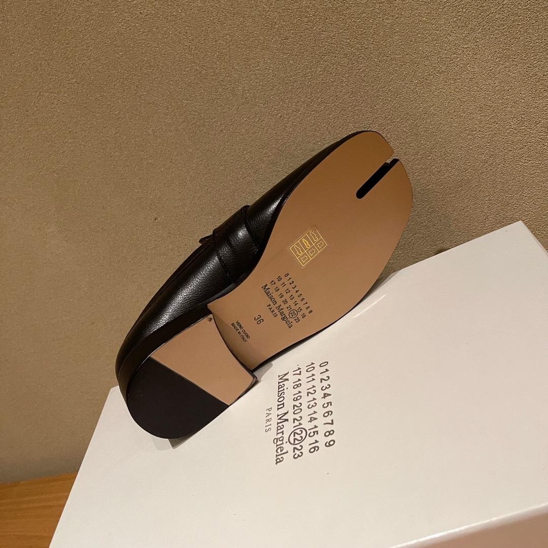 Maison Margiela Tabi Loafers - PerfectKickZ