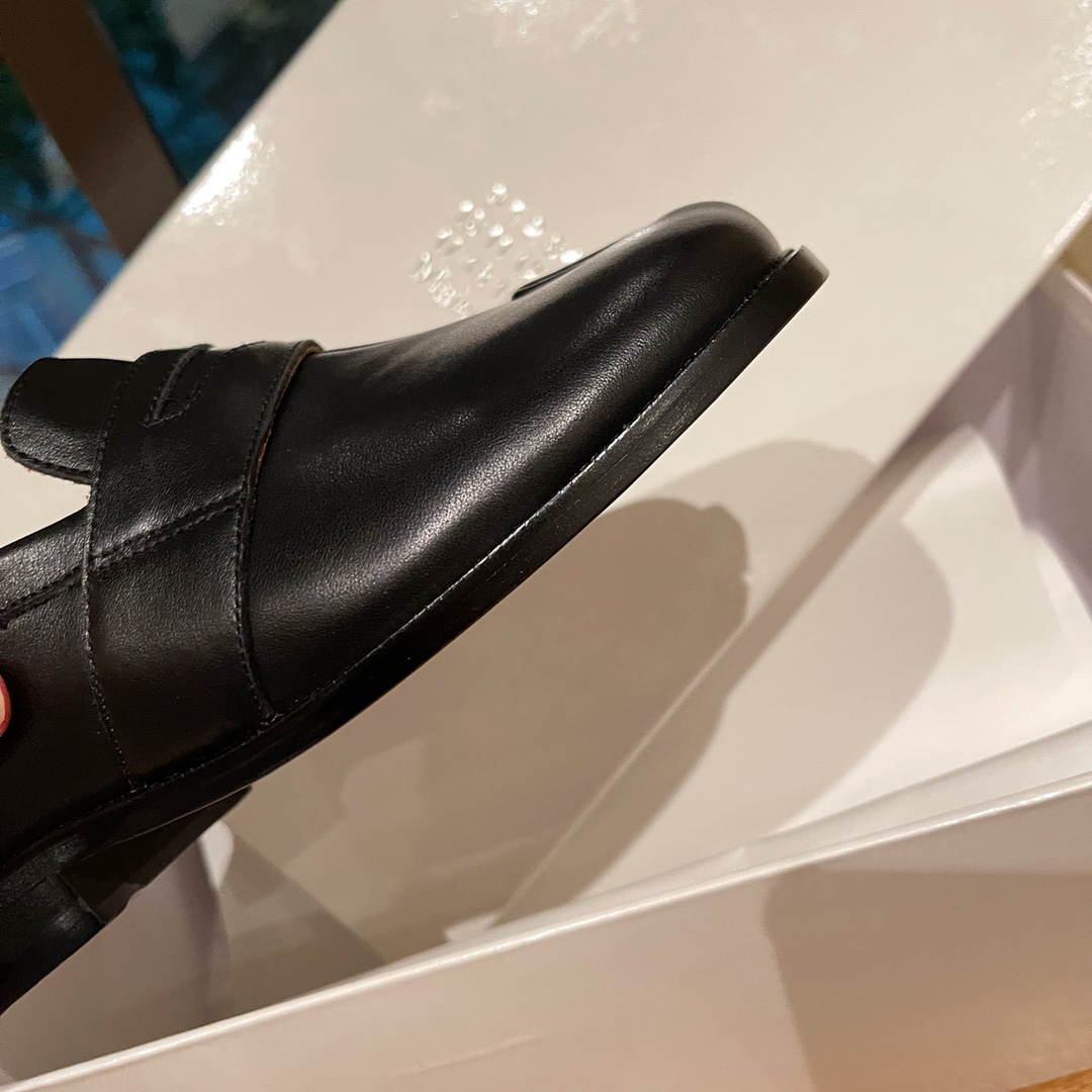 Maison Margiela Tabi Loafers - PerfectKickZ