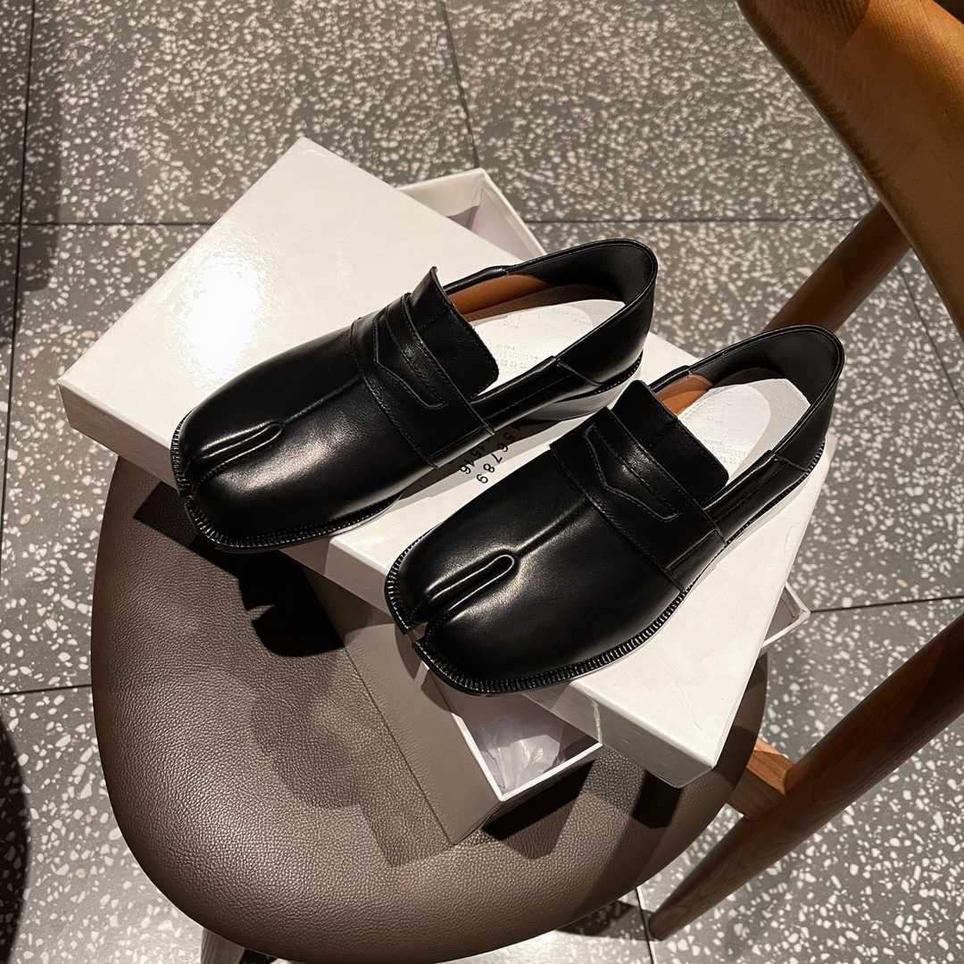 Maison Margiela Tabi Loafers - PerfectKickZ