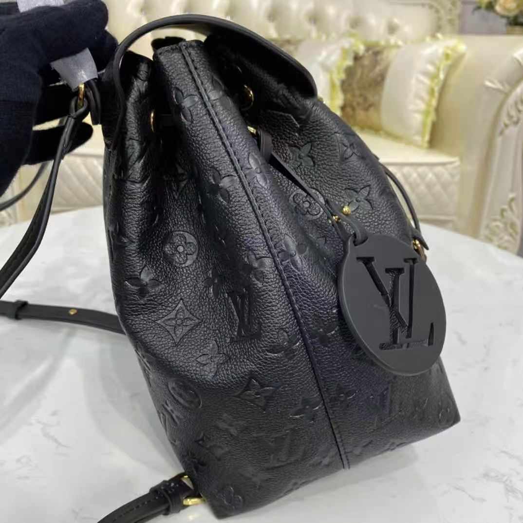 Louis Vuitton Montsouris Backpack (27.5-33-14cm)  M45205 - 