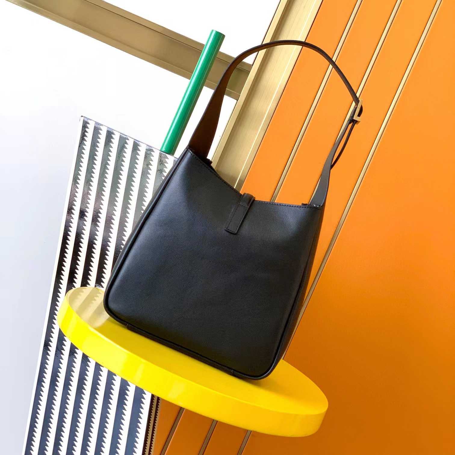Saint Laurent LE 5 À 7 Soft Small Hobo Bag In Smooth Leather - PerfectKickZ