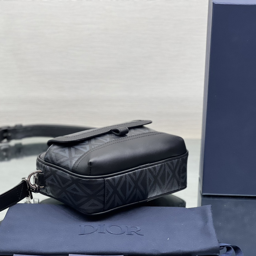 Dior Hit The Road Messenger Pouch(20.5-15-7 cm) - PerfectKickZ