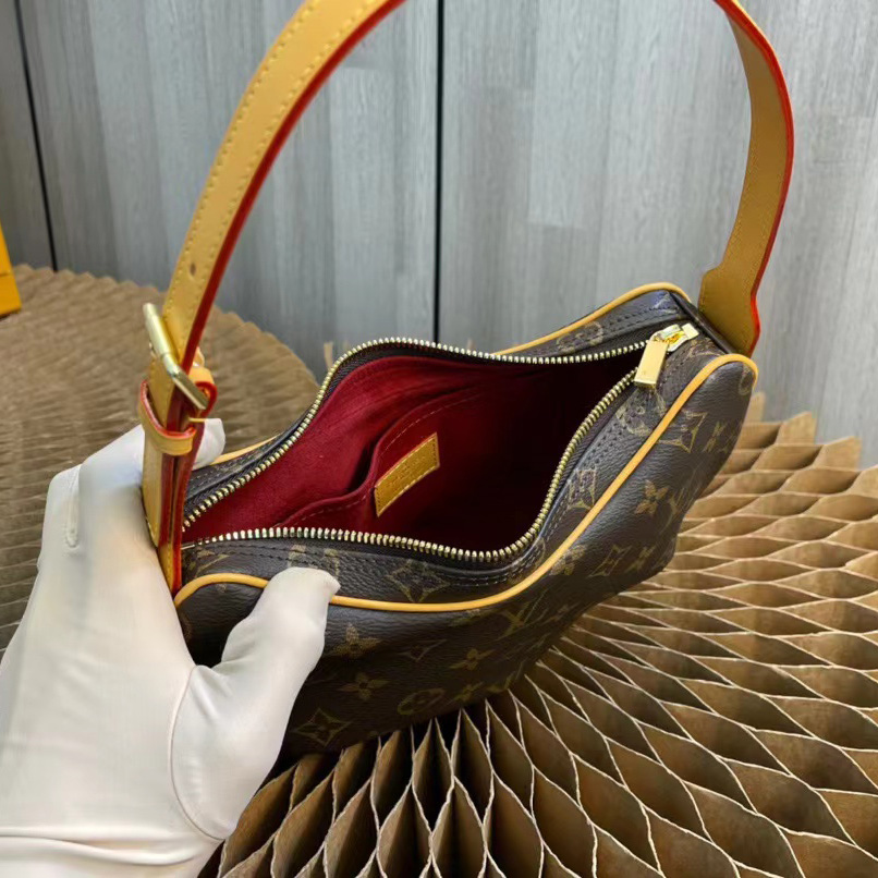 Louis Vuitton Pochette Croissant Handbag(27-13-7cm)     M51510 - PerfectKickZ