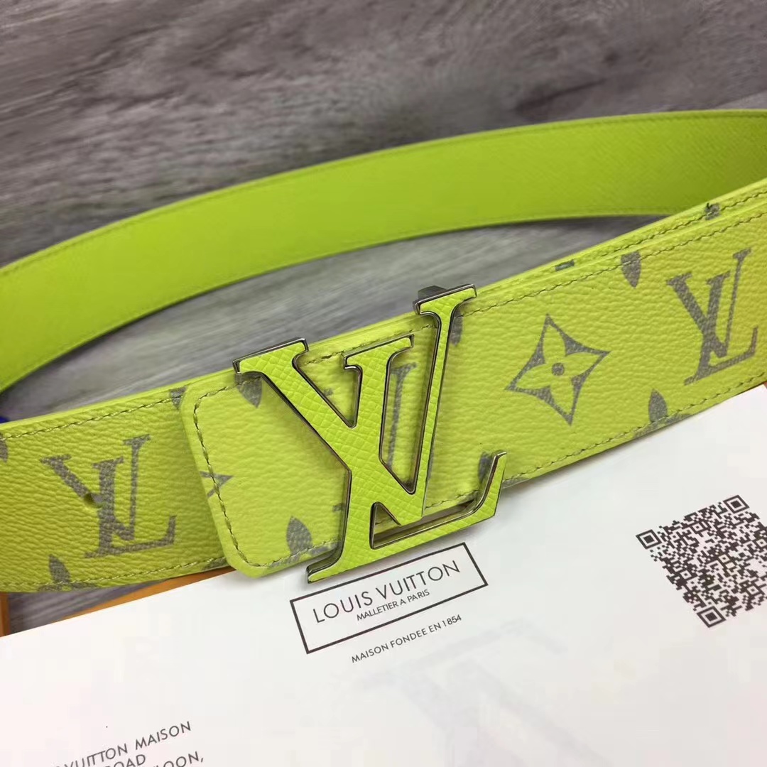 Louis Vuitton Intiales Reversible 40MM      - PerfectKickZ