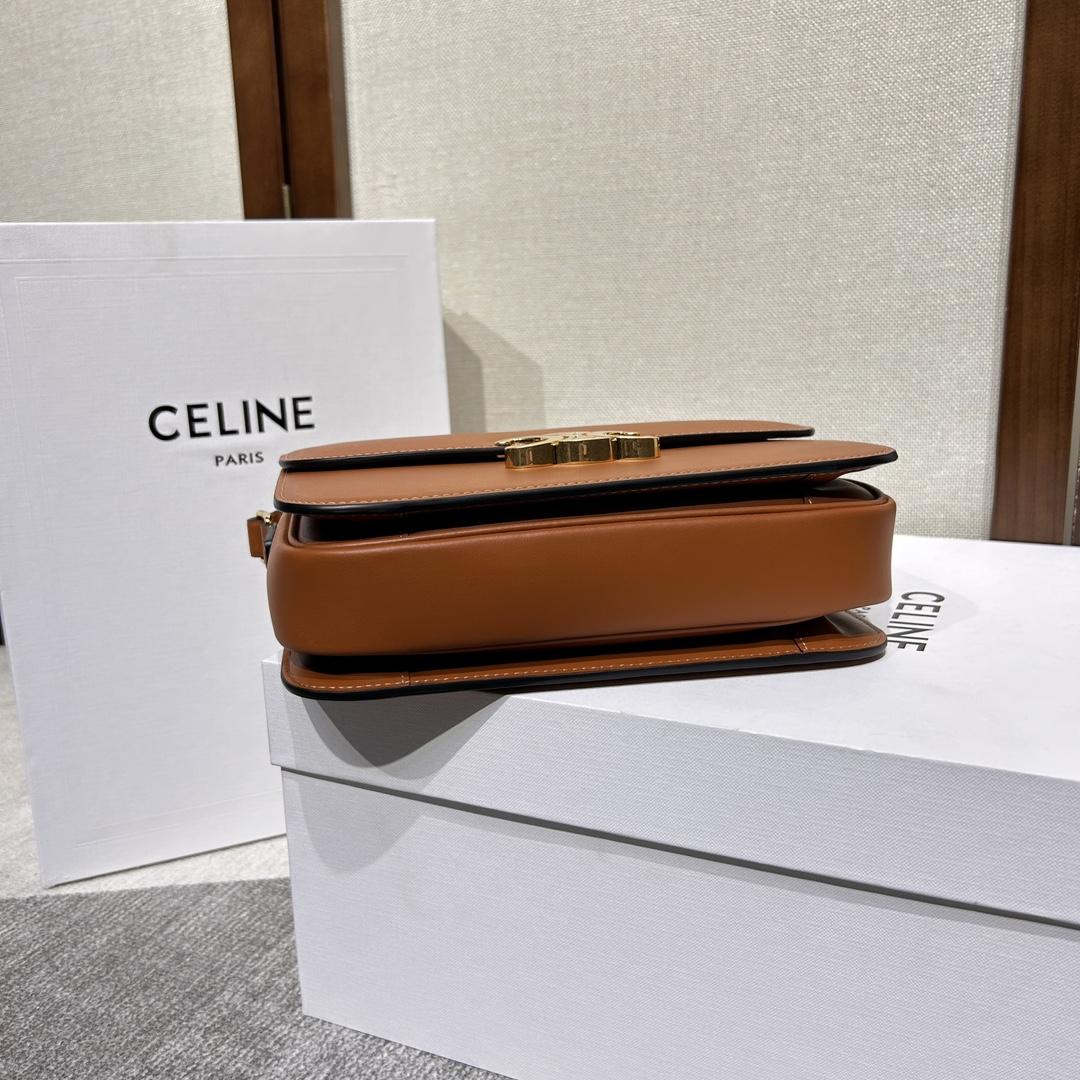 Celine Classique Triomphe Bag In Natural Calfskin     - 