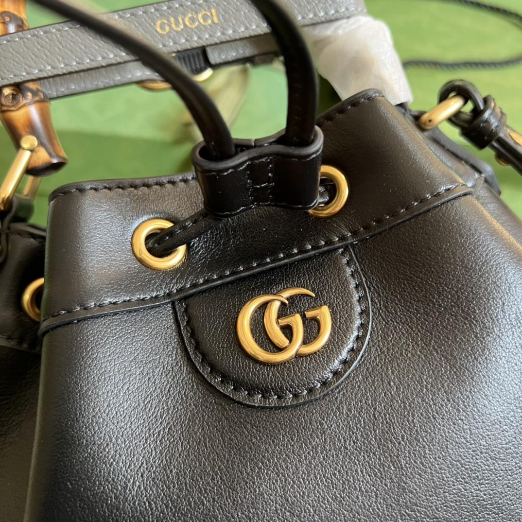 Gucci Diana Small Bucket Bag (23.5-38-10.5cm) - PerfectKickZ