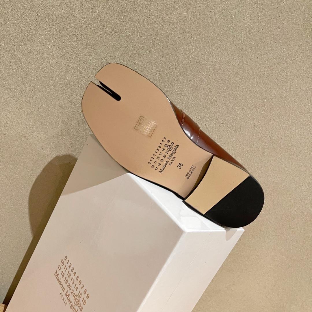 Maison Margiela Tabi Loafers - PerfectKickZ
