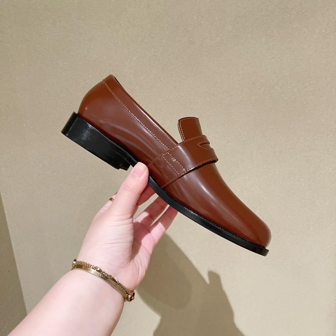 Maison Margiela Tabi Loafers - PerfectKickZ