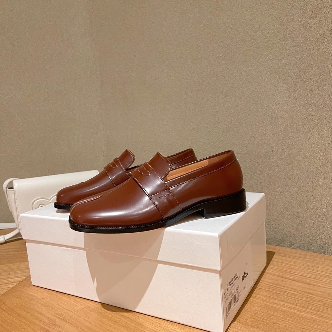 Maison Margiela Tabi Loafers - PerfectKickZ