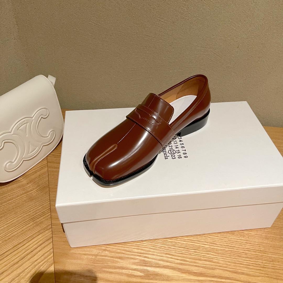 Maison Margiela Tabi Loafers - PerfectKickZ
