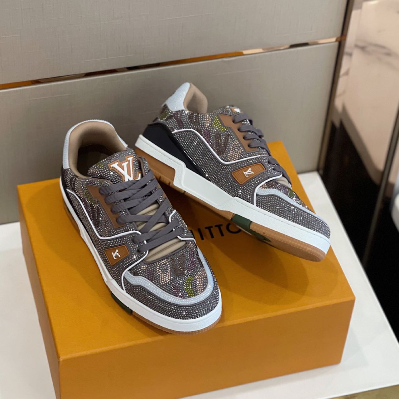 Louis Vuitton Trainer Sneaker (Upon UK Size) - 