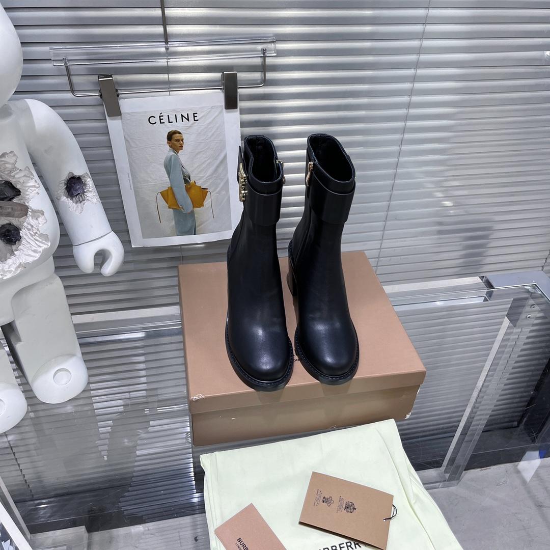 Burberry Leather Boots - PerfectKickZ