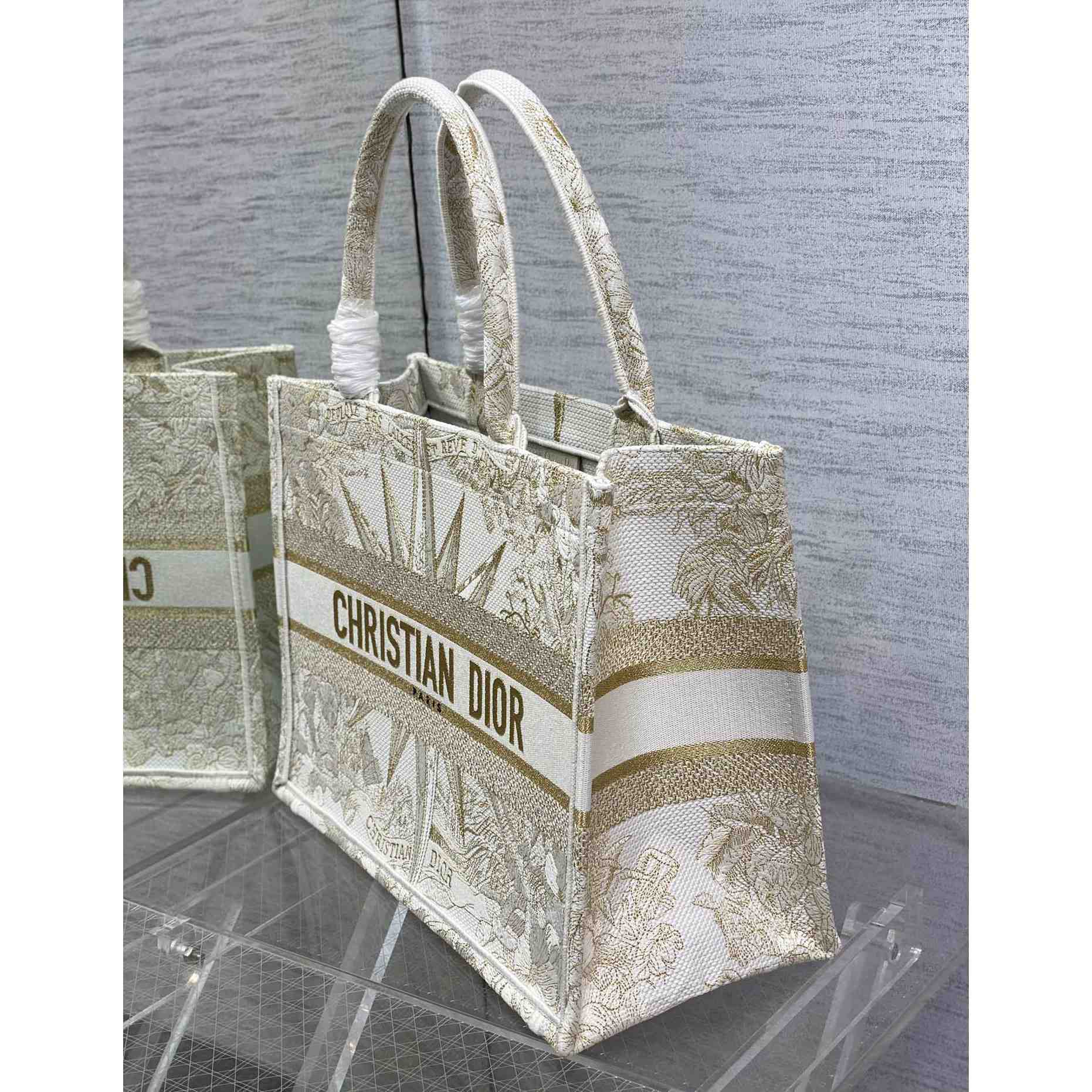 Dior Medium Dior Book Tote(36-18-28cm) - PerfectKickZ