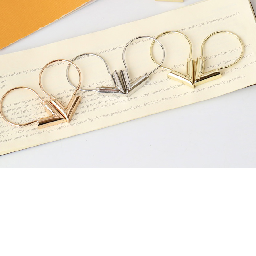 Louis Vuitton Essential V Hoops   M61088 - PerfectKickZ