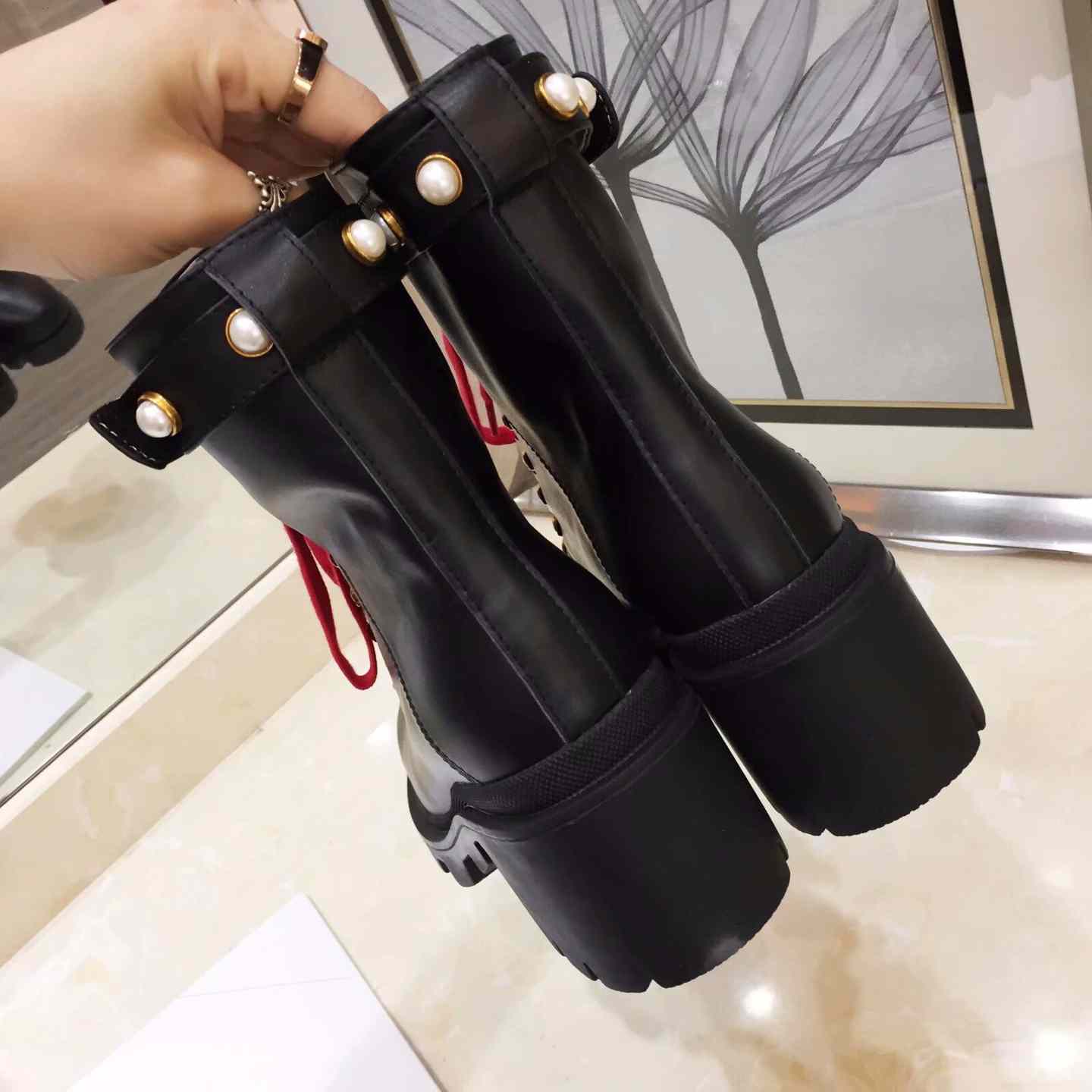 Gucci Leather Ankle Boot - PerfectKickZ