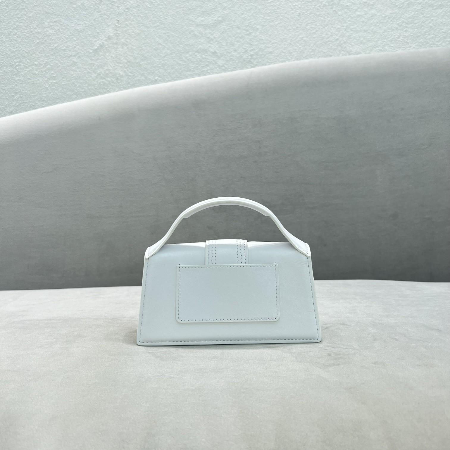 Jacquemus Le Bambino Small Handbag With Adjustable Crossbody Strap(18-6-7cm) - PerfectKickZ