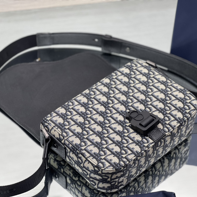 Dior Mini Saddle Bag With Strap(23-18-6 cm) - PerfectKickZ