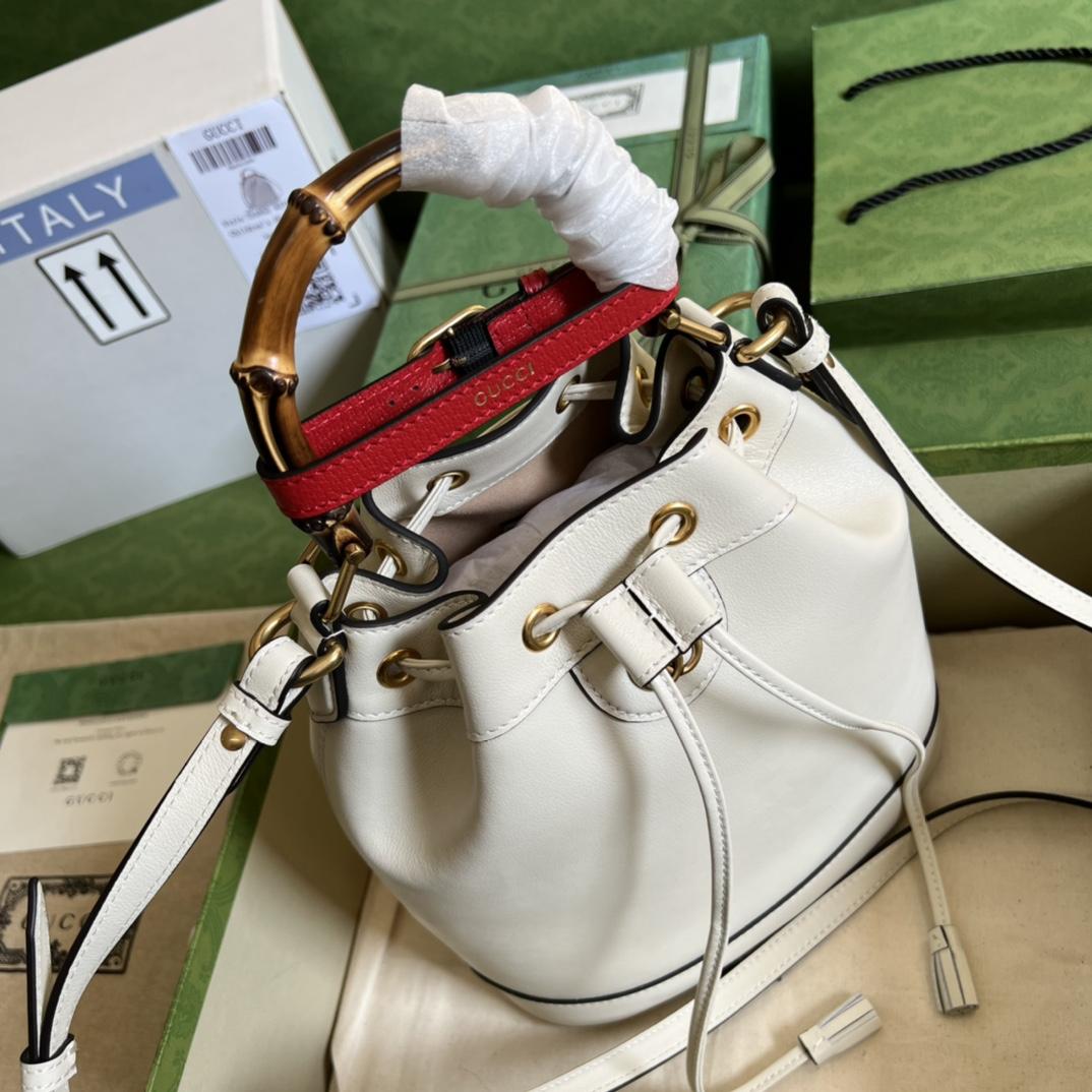 Gucci Diana Small Bucket Bag (23.5-38-10.5cm) - PerfectKickZ