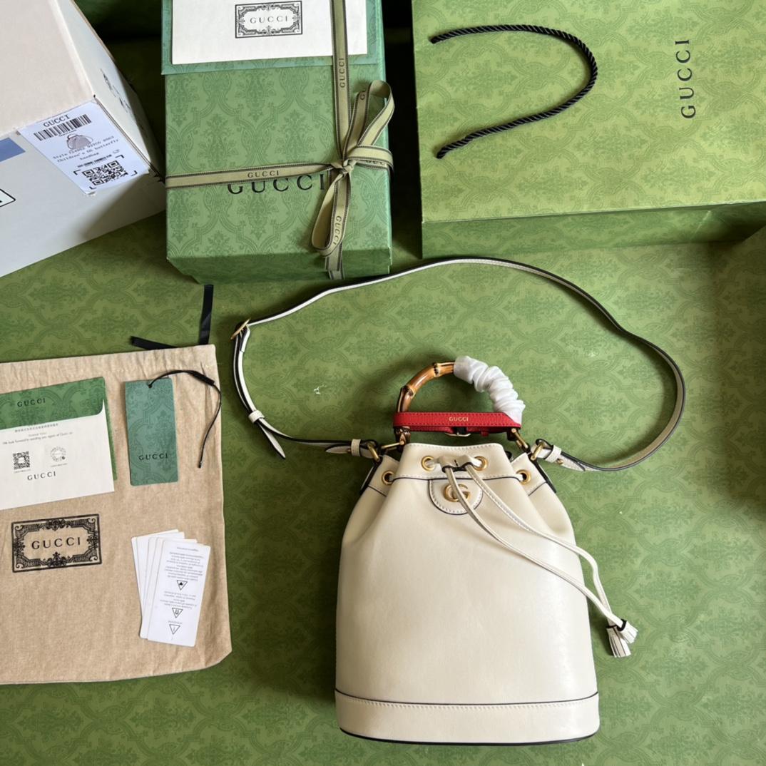 Gucci Diana Small Bucket Bag (23.5-38-10.5cm) - PerfectKickZ