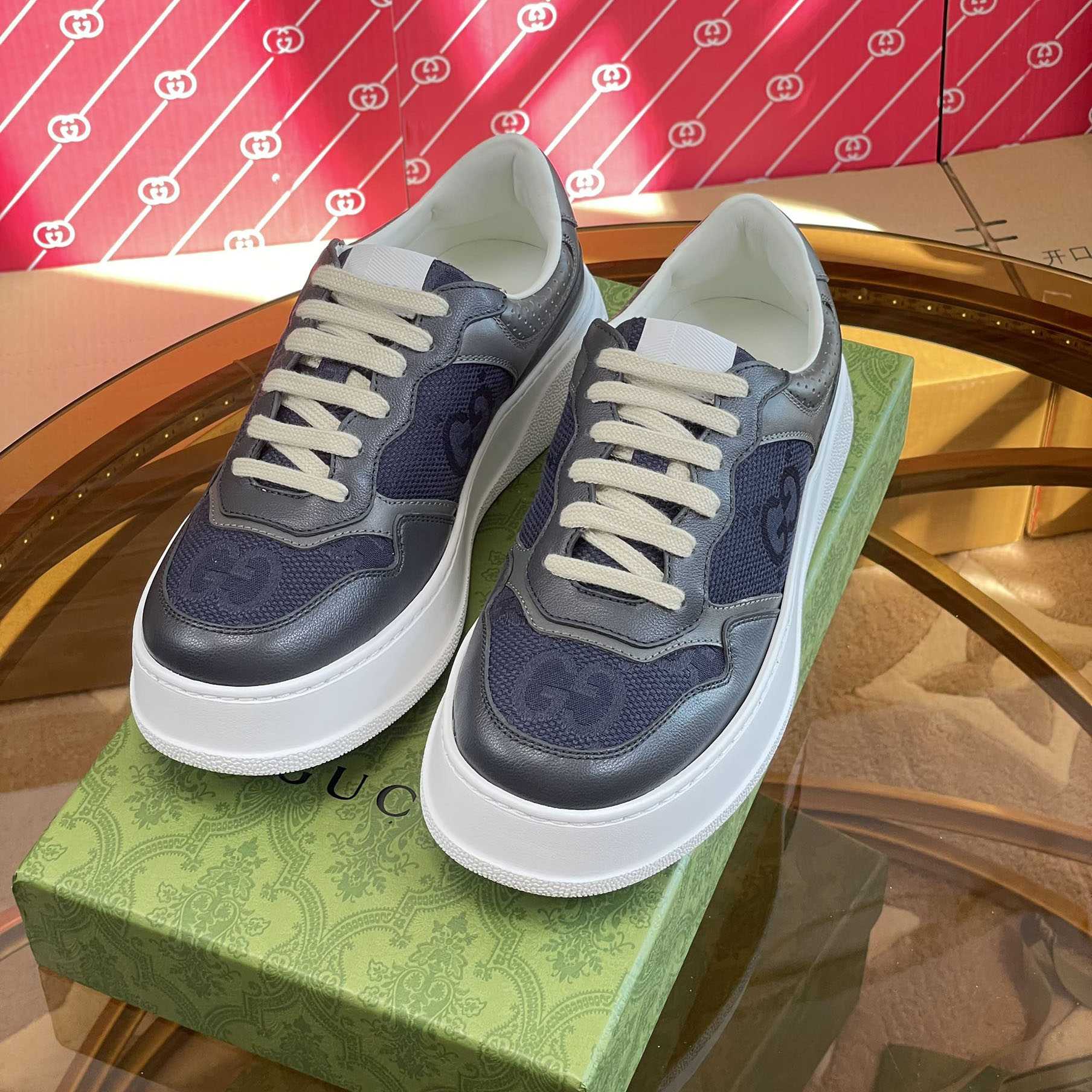 Gucci Women's GG Sneaker - PerfectKickZ