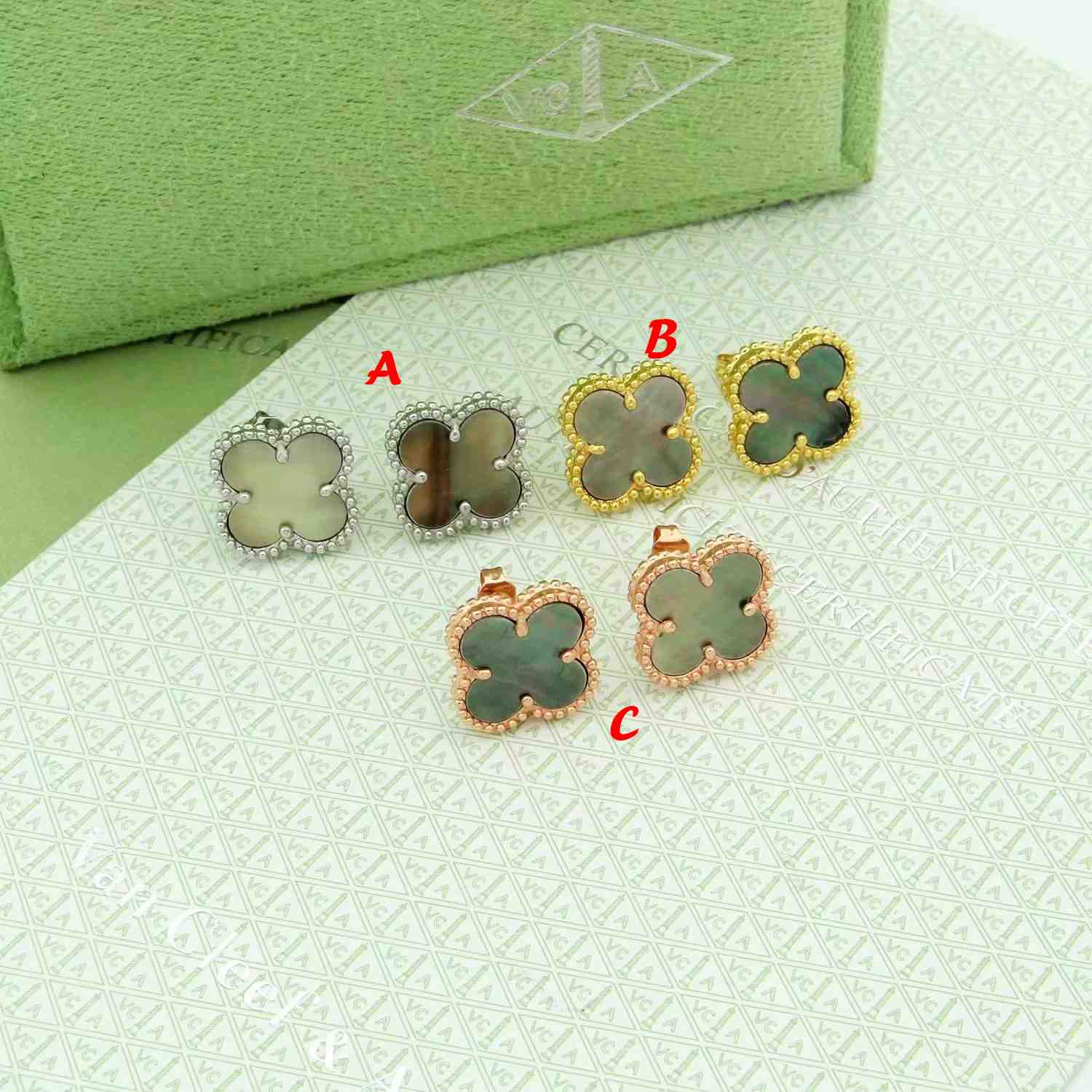 Van Cleef & Arpels Earrings - PerfectKickZ
