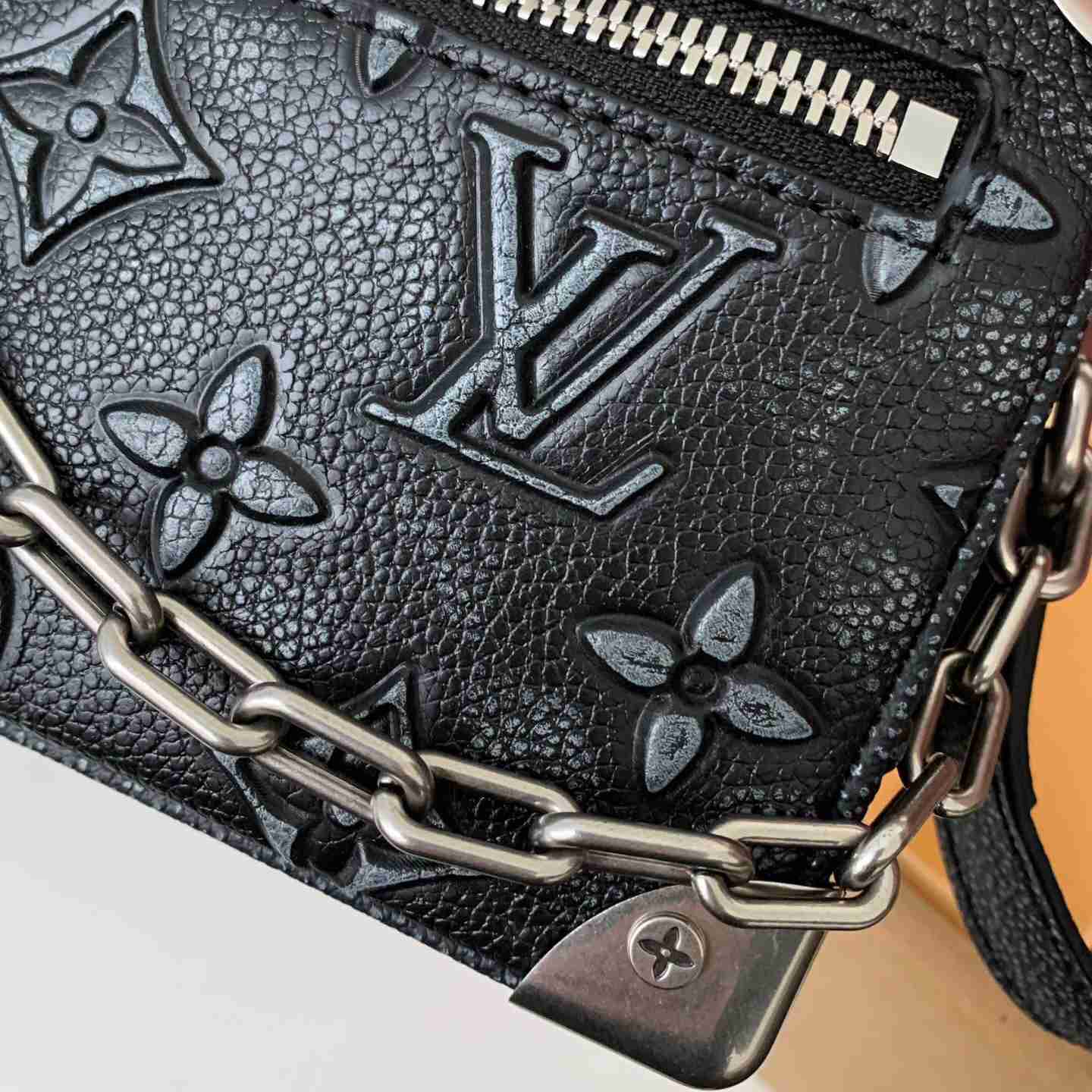 Louis Vuitton Mini Soft Trunk(18.5-13-8CM)   - PerfectKickZ