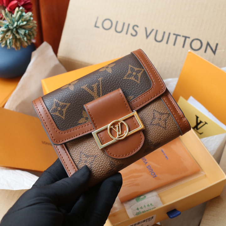 Louis Vuitton Dauphine Compact Wallet (12-9.5-3.5cm)   M68725 - PerfectKickZ