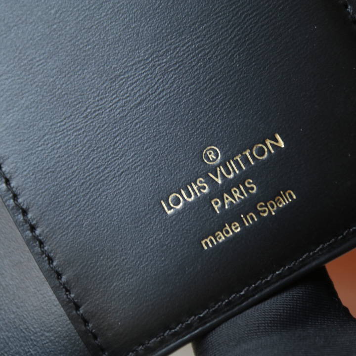 Louis Vuitton Dauphine Compact Wallet (12-9.5-3.5cm)   M68725 - PerfectKickZ