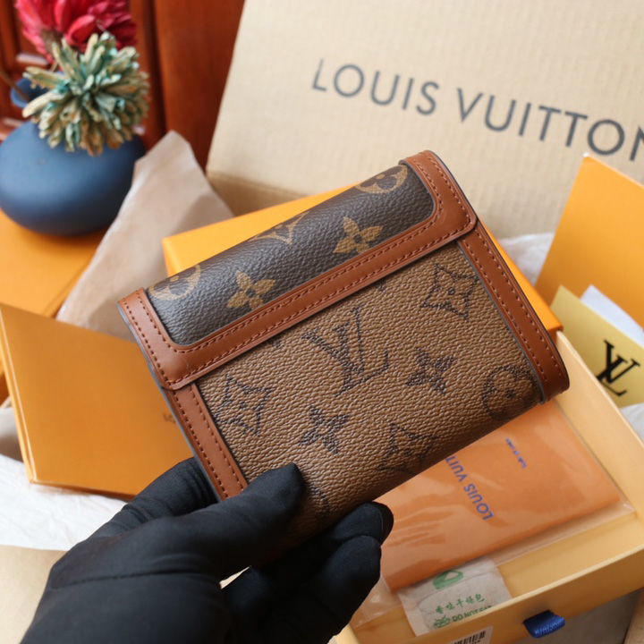 Louis Vuitton Dauphine Compact Wallet (12-9.5-3.5cm)   M68725 - PerfectKickZ