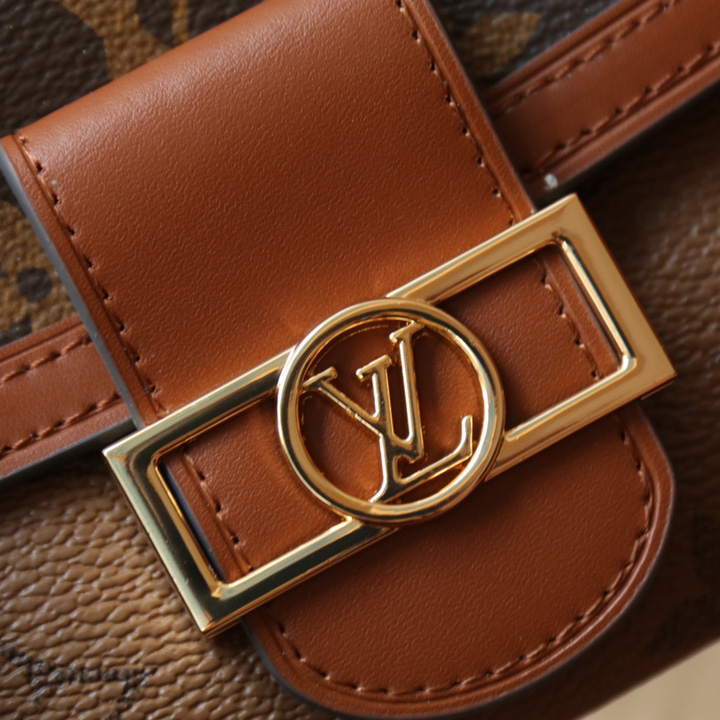 Louis Vuitton Dauphine Compact Wallet (12-9.5-3.5cm)   M68725 - PerfectKickZ