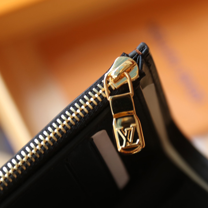 Louis Vuitton Dauphine Compact Wallet (12-9.5-3.5cm)   M68725 - PerfectKickZ