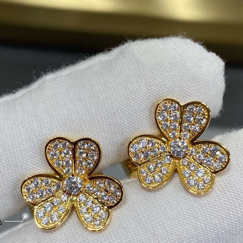 Van Cleef & Arpels Earrings - PerfectKickZ