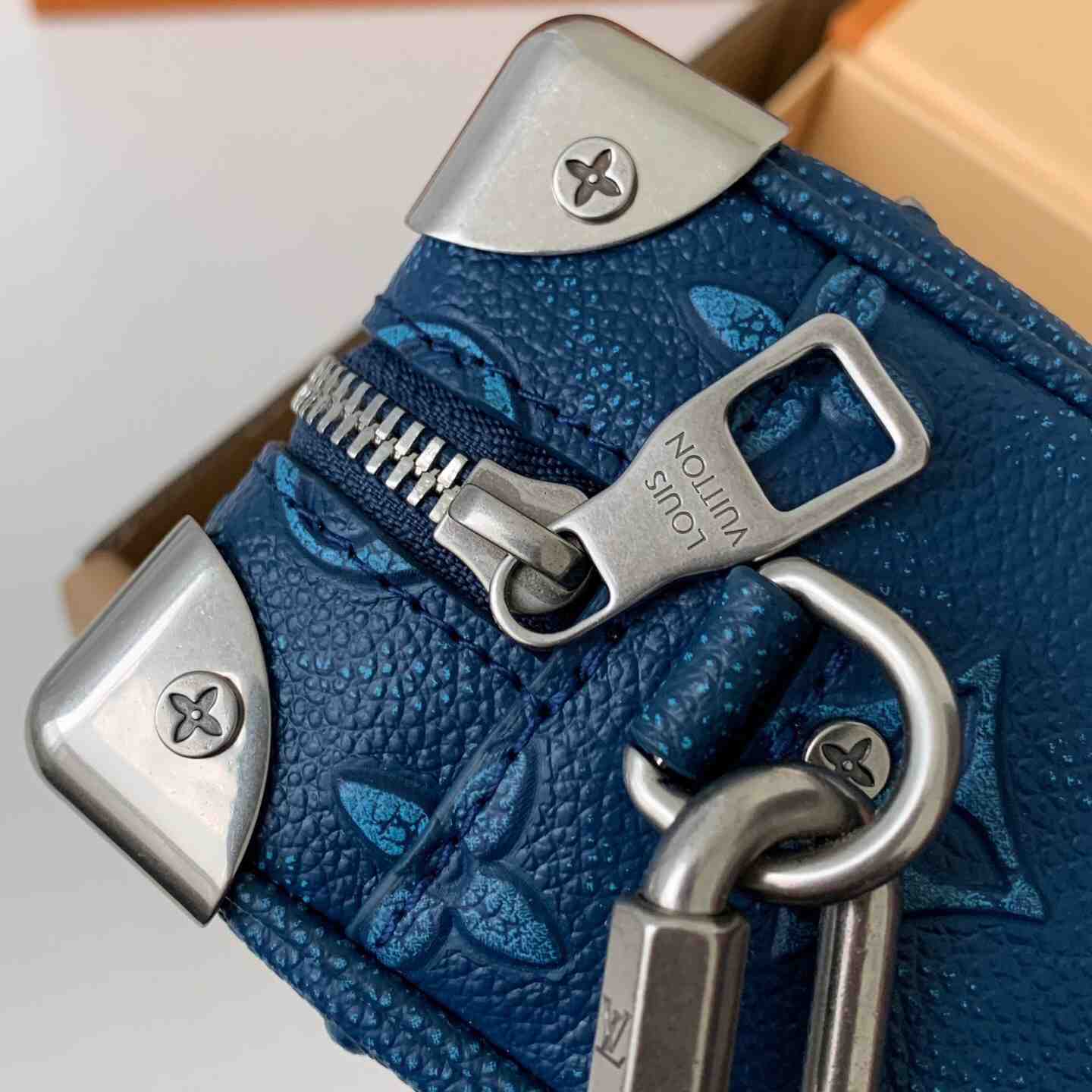 Louis Vuitton Mini Soft Trunk(18.5-13-8CM)  M21368 - 