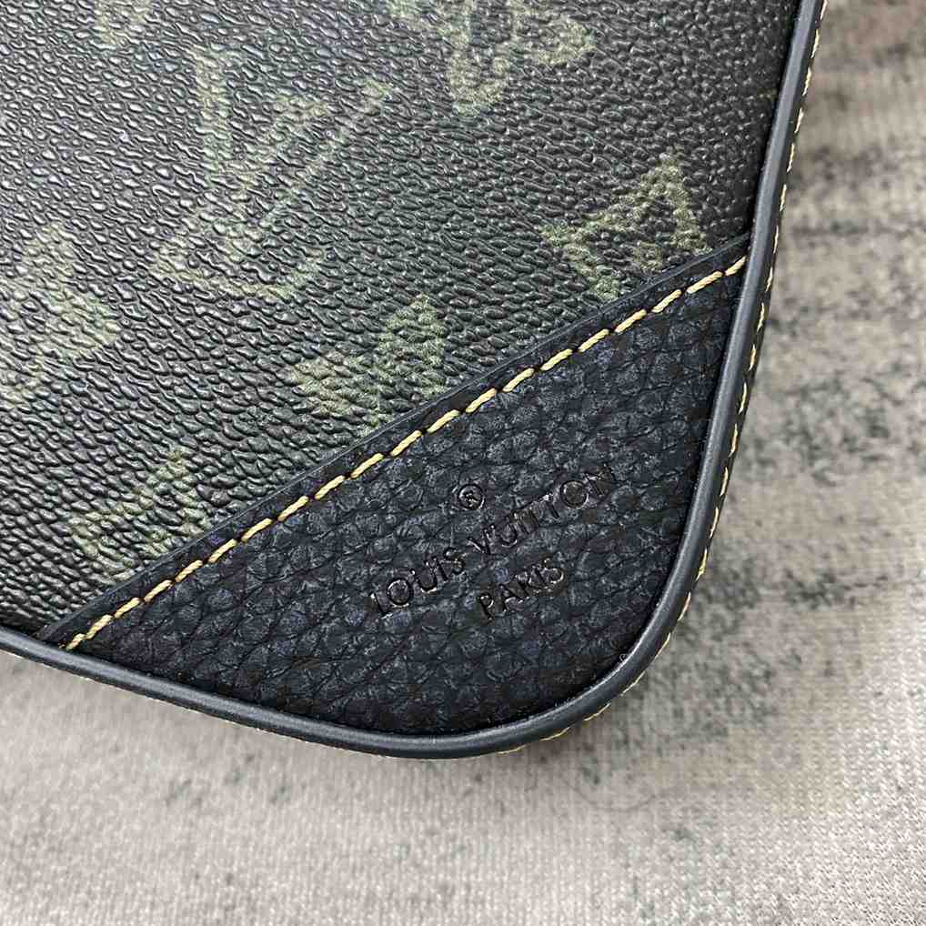 Louis Vuitton Trio Messenger(25-18.5-7cm)   M46340 - 