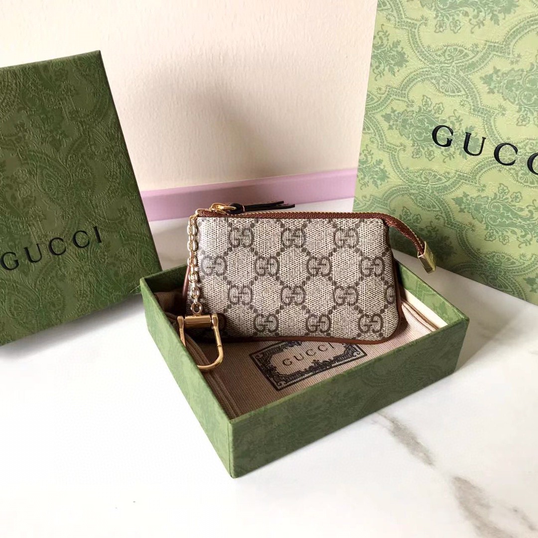 Gucci GG Supreme Key Pouch - PerfectKickZ