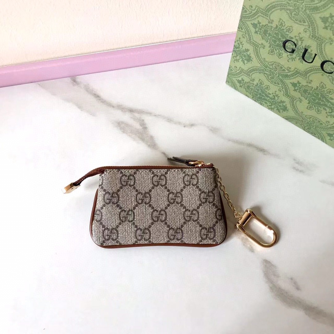 Gucci GG Supreme Key Pouch - 